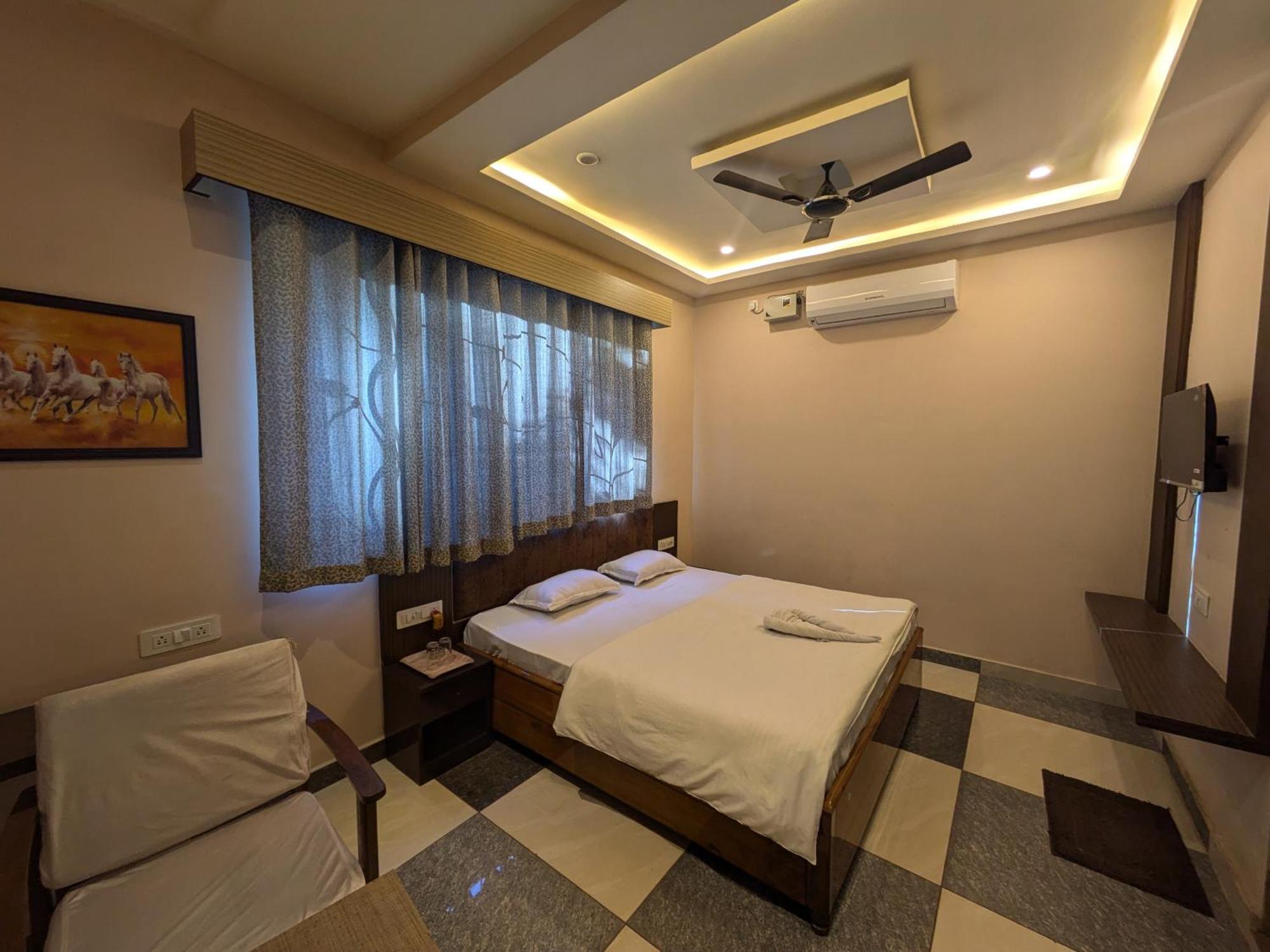 Kishori Vatika Hotel Ramnagar  Buitenkant foto