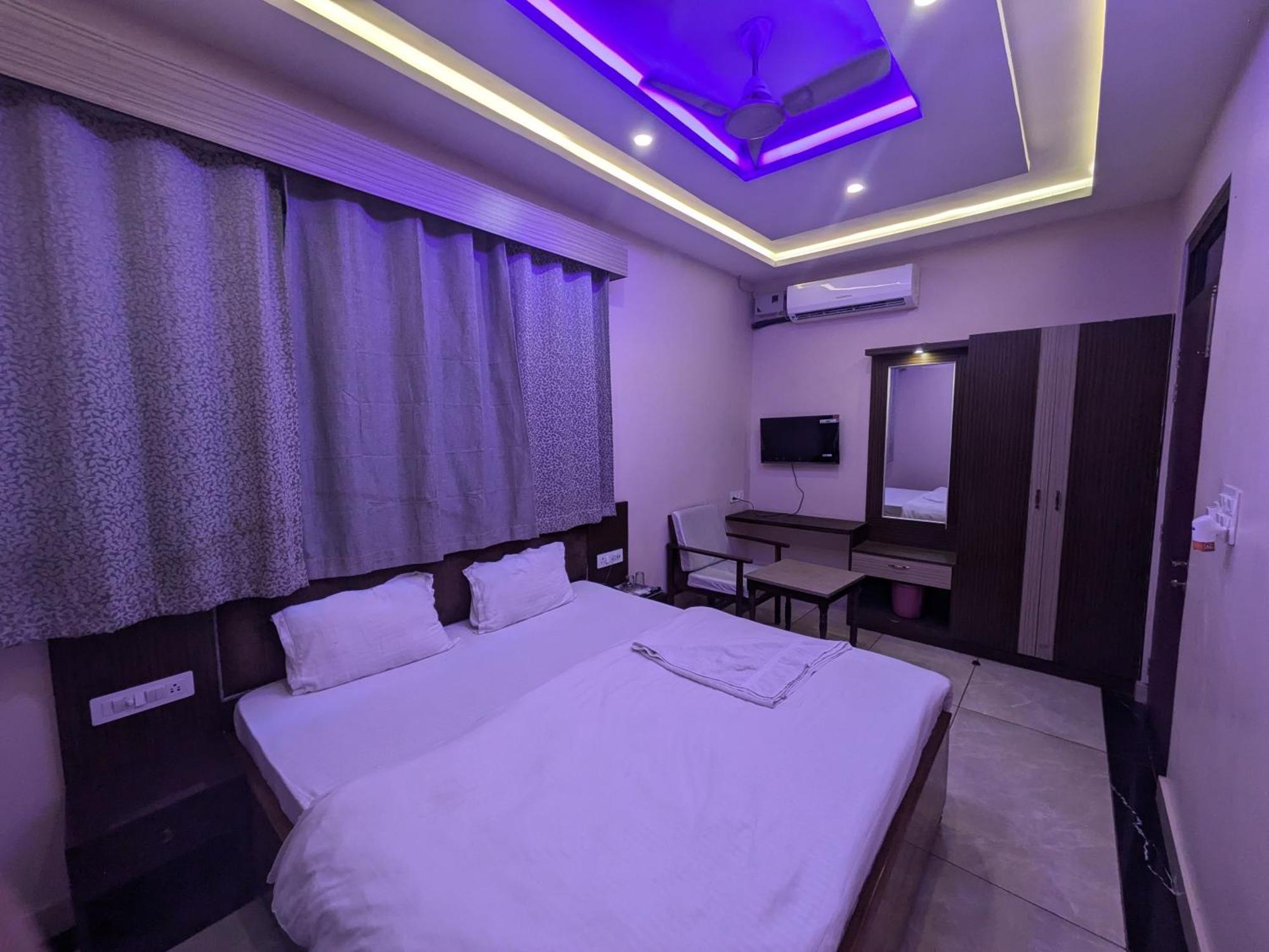 Kishori Vatika Hotel Ramnagar  Buitenkant foto